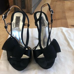 Badgley Mischka black heels